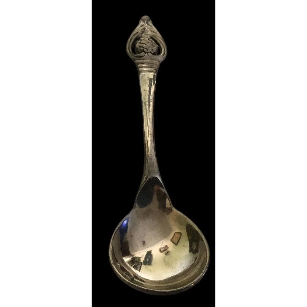 International Silver “Shirley” Spoon Pineapple Signed Sugar Early 19th Century